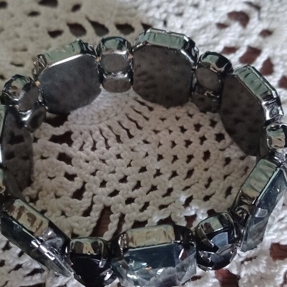 Big Chunky Black Stretch Statement Bracelet W/ Rhinestones - Picture 3 of 5